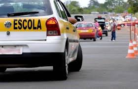 Novo mercado para instrutores: Governo oferecerá cursos gratuitos para obtenção de CNH