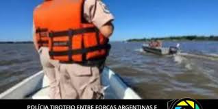 Tiroteio entre forças argentinas e criminosos brasileiros é registrado no rio Uruguai