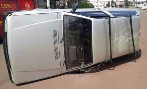 Mais um veículo tomba na cidade de Três Passos; desta vez, na Duque de Caxias