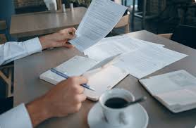 Multas, IPVA e licenciamento: como organizar pendências com ajuda de um despachante online?