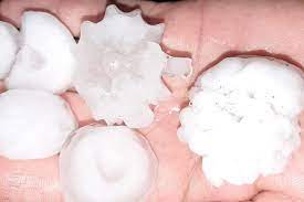 Granizo afeta mais de 400 residências em cidade gaúcha; prefeito diz que situação é grave