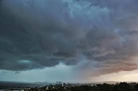 RS terá chuva e temperaturas mais baixas no fim de semana; saiba onde há risco de temporal