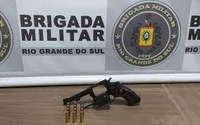 Brigada Militar realiza prisão por porte ilegal de arma de fogo em Coronel Bicaco