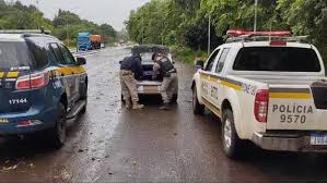 Traficantes transportando aproximadamente 10 kg de maconha na BR-285, em Ijuí